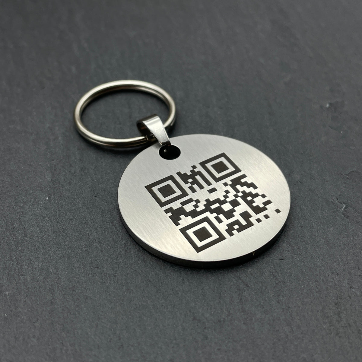 QR CODE Schlüsselanhänger Rund D30 aus Edelstahl - Personalisierbar - Wiens3d